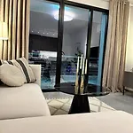 Monique Luxury Apartment