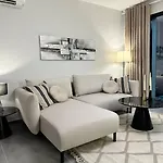 Monique Luxury Apartment