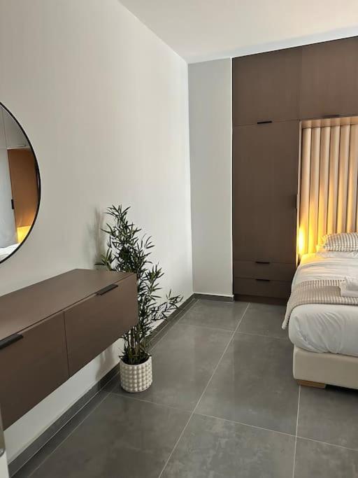 Monique Luxury Apartament Saranda