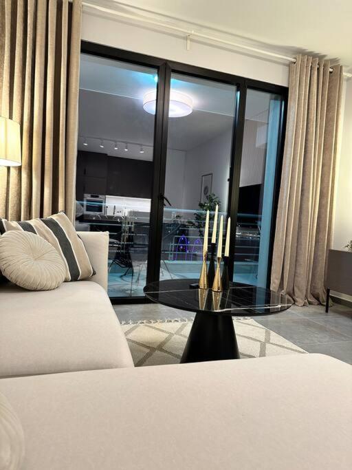 Monique Luxury Apartament *