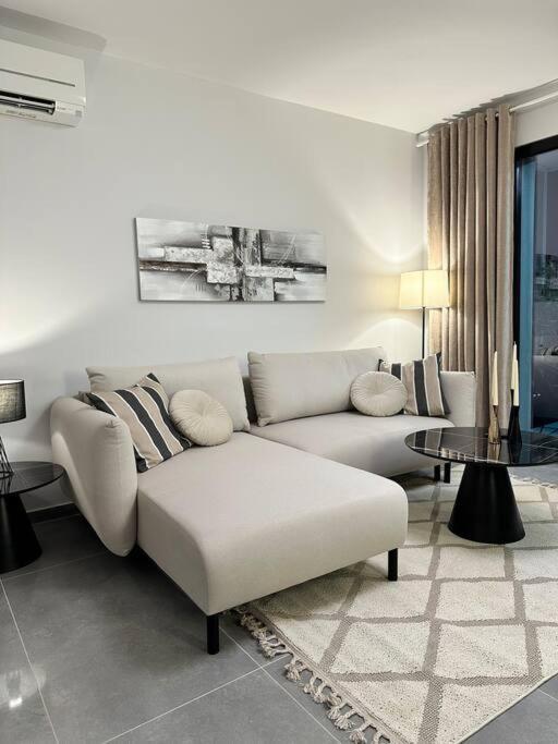 Monique Luxury Apartament Saranda
