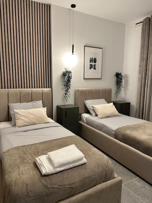 Monique Luxury Apartament *