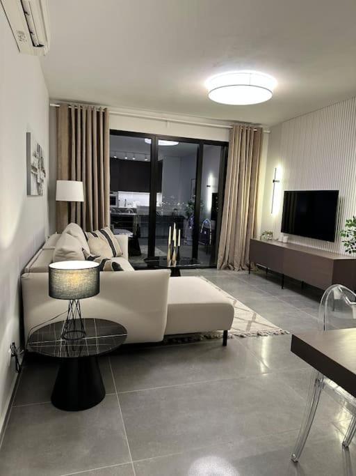 Monique Luxury Apartament Saranda